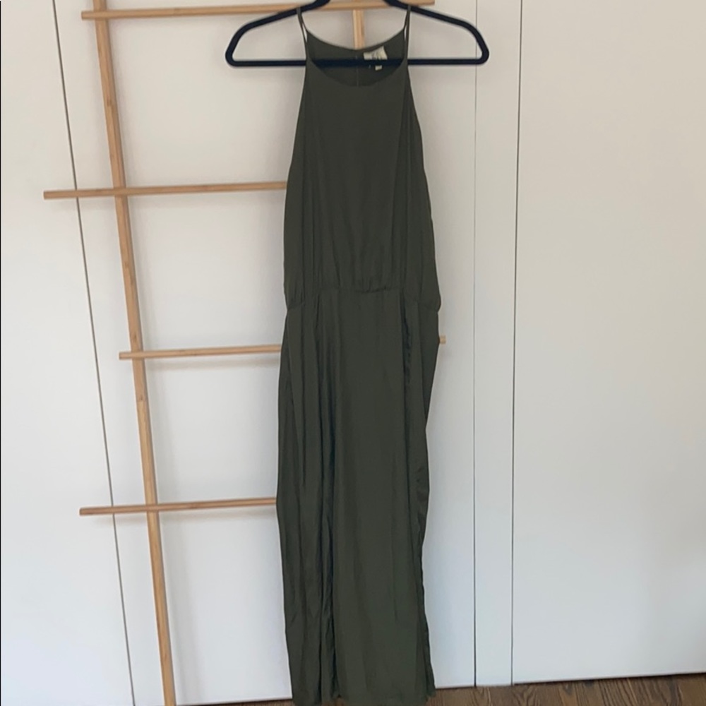 Great for spring summer but also great with jac